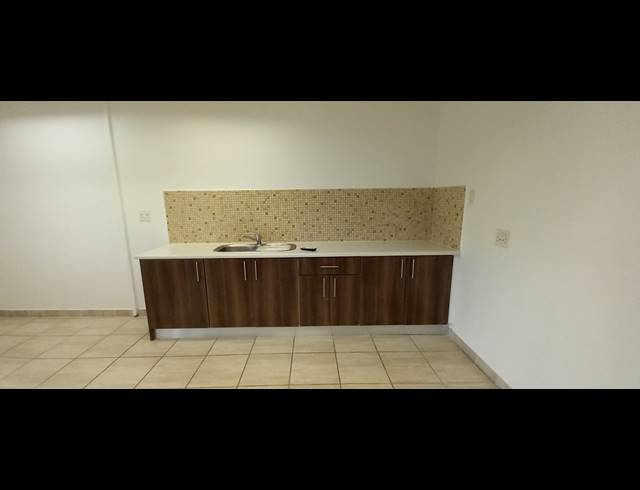 313M² OFFICE TO LET IN WOODMEAD